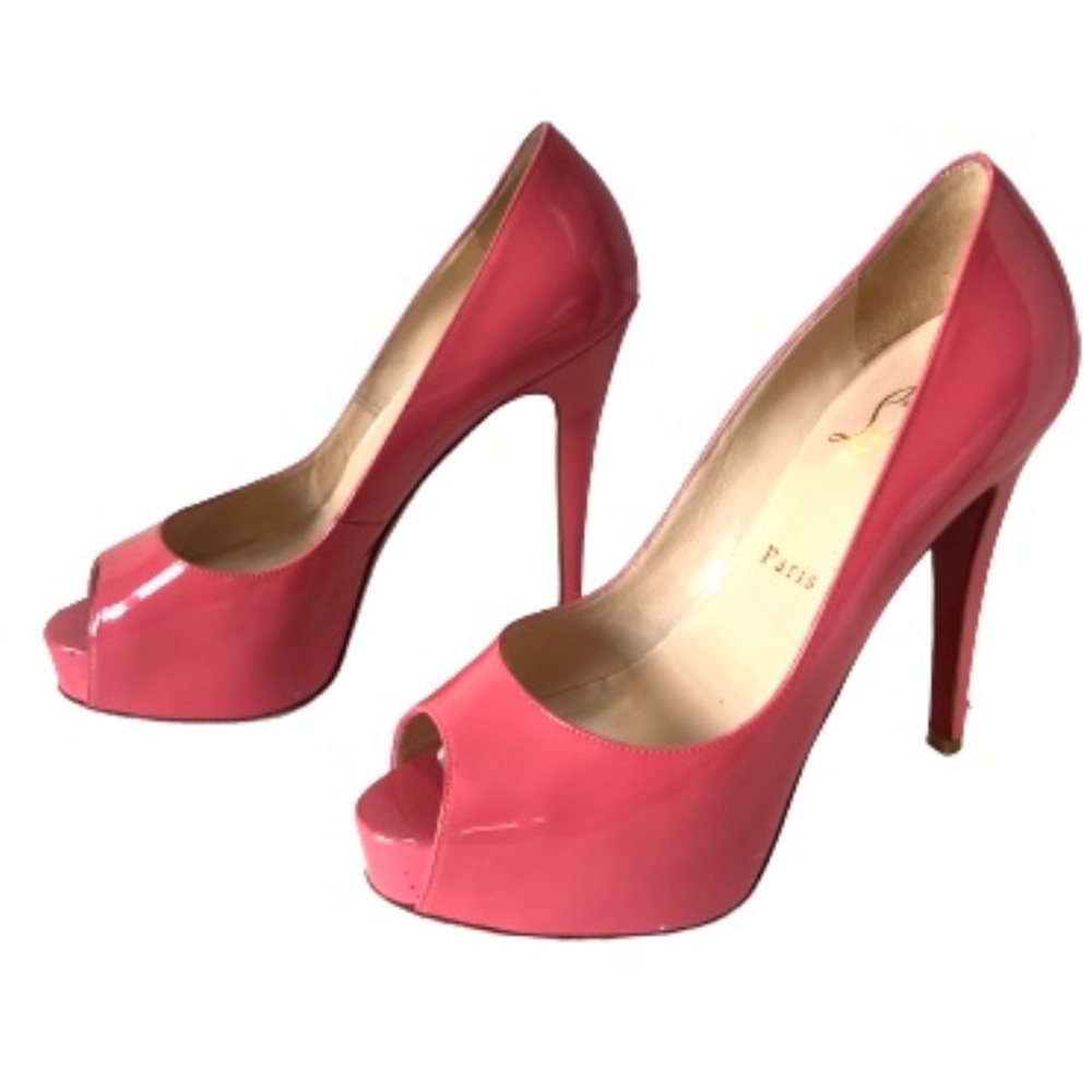 Christian Louboutin
Pink Patent Leather